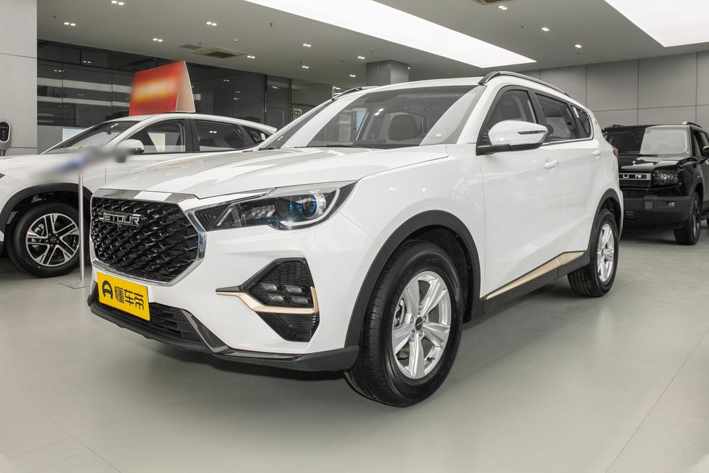 1.5T manual surpasses 5 seats