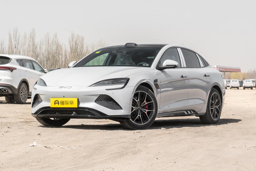 Facelifted 600 four-wheel drive smart driving version