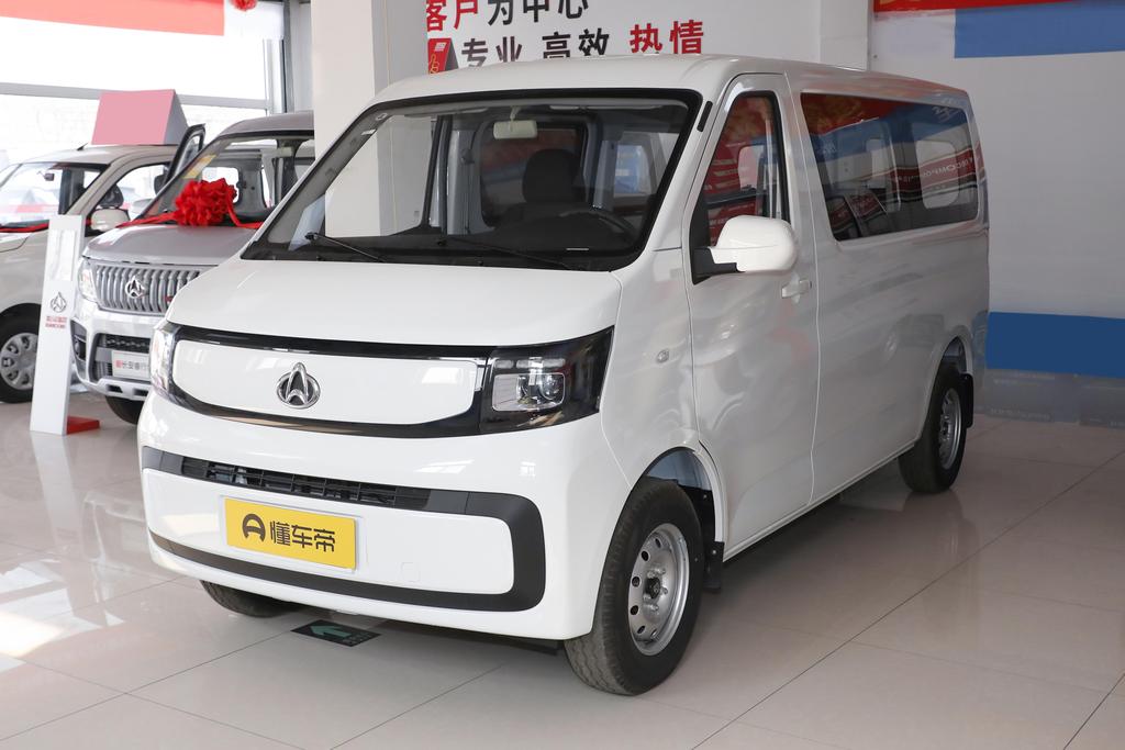 Passenger version of the comfortable 6-seater 300km open door 70kW