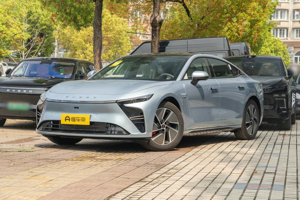 Extended-range version Pro high-speed driving assistance