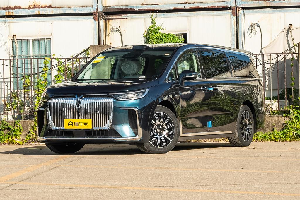 Four-wheel drive excellent dry version