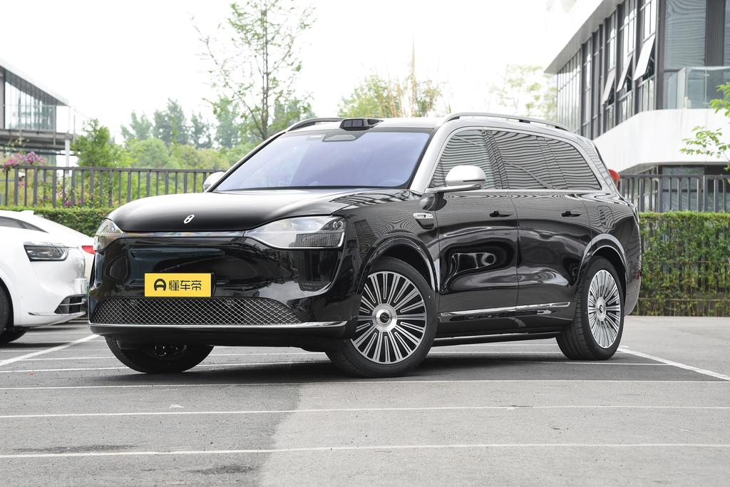 Pure electric Max six-seater version