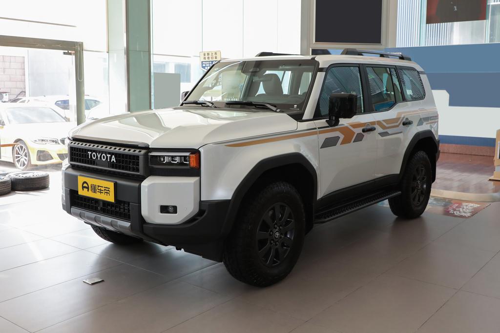 2.4T dual-engine Hummer WX version 6-seater