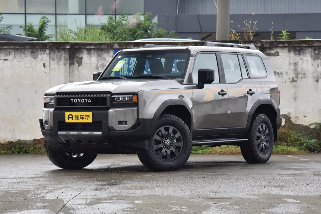 2.4T dual-engine Hummer WX version 6-seater