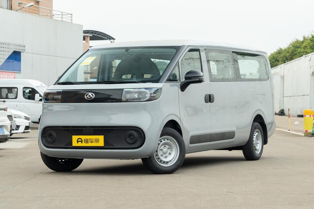 Facelifted V1+ long axis low-top multi-function version 62kWh