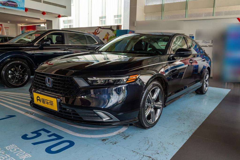 e: PHEV Premium Edition