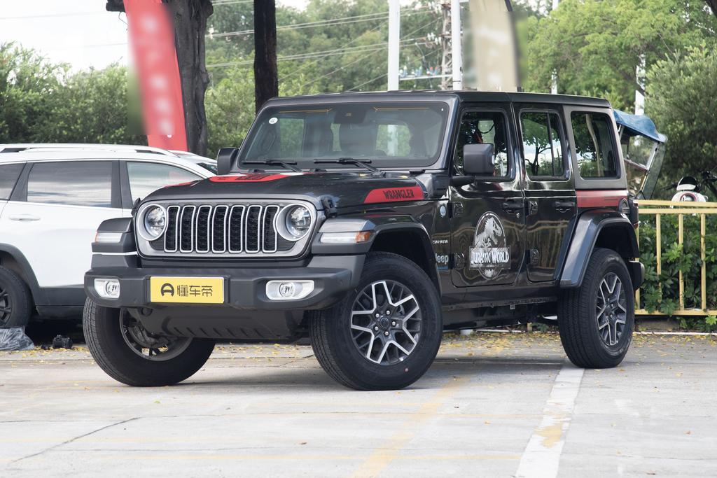 Four-door 2.0T 4xe Sahara Jurassic Exploration Edition