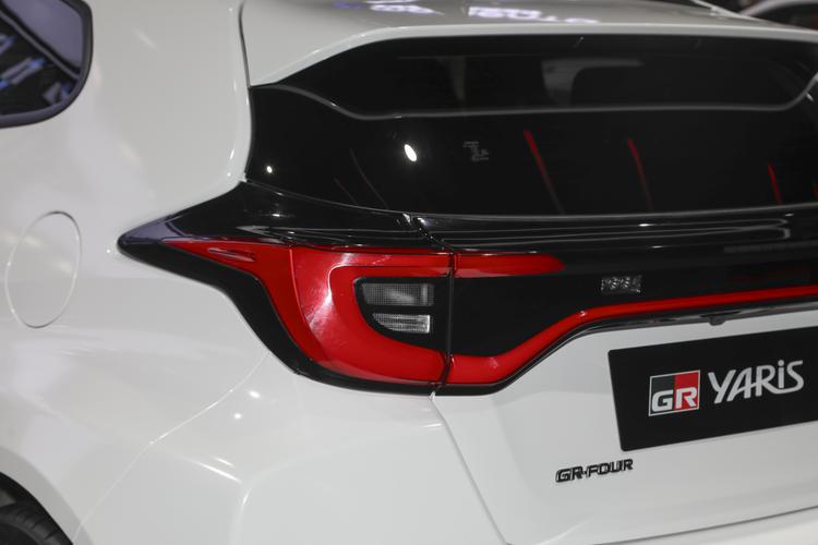 Фото машины 30