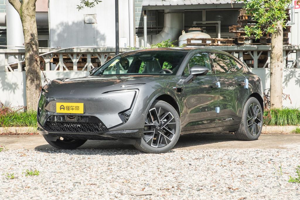 Max four-wheel drive pure electric version