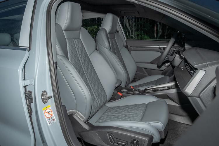 Фото машины 220