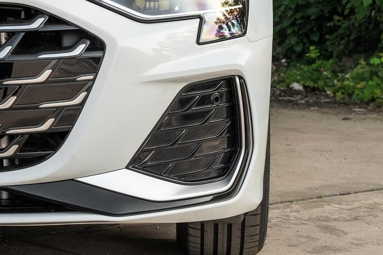 Фото машины 30