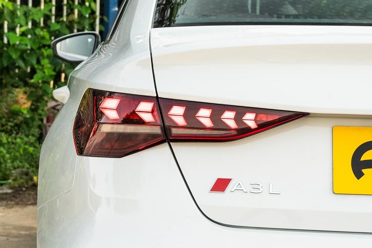 Фото машины 66