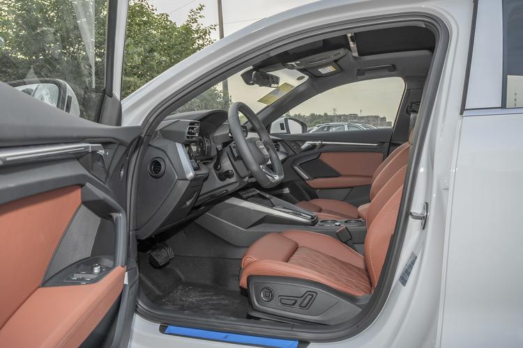 Фото машины 83