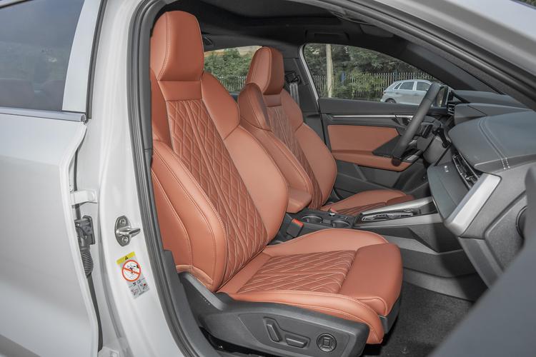 Фото машины 104