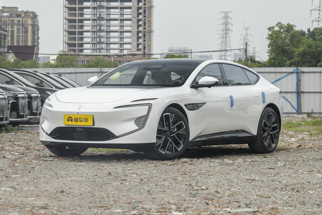 Facelift Max rear drive pure electric version