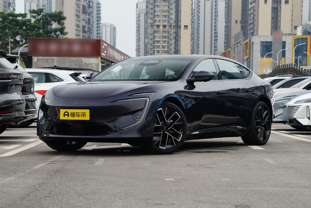 Facelifted Ultra four-wheel drive pure electric version