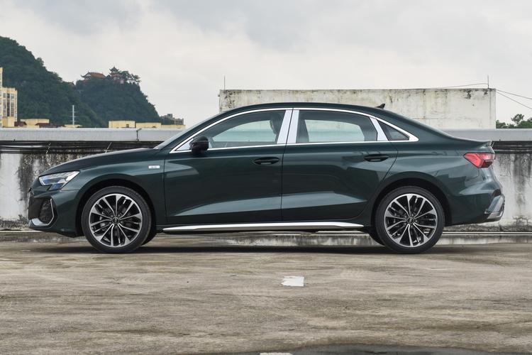 Фото машины 17