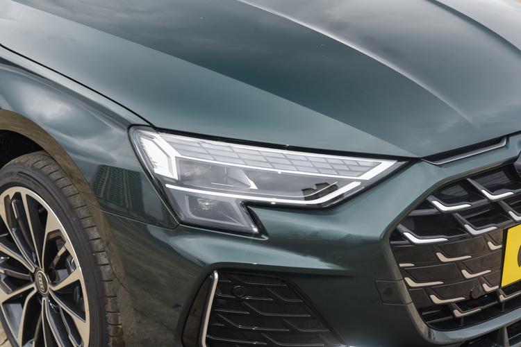 Фото машины 33