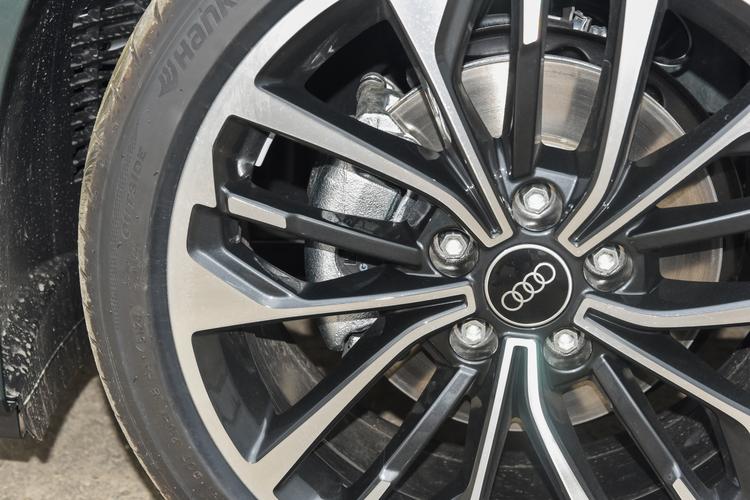 Фото машины 44