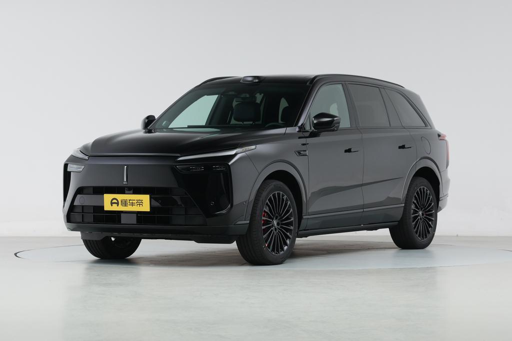 Four-wheel drive Ultra Black Samurai