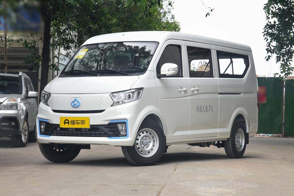 257km bus luxury 7 seats