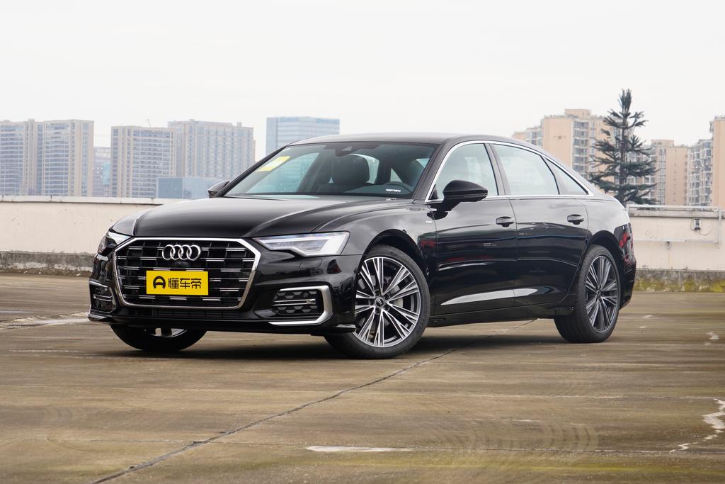 45 TFSI Premium Dynamic Type