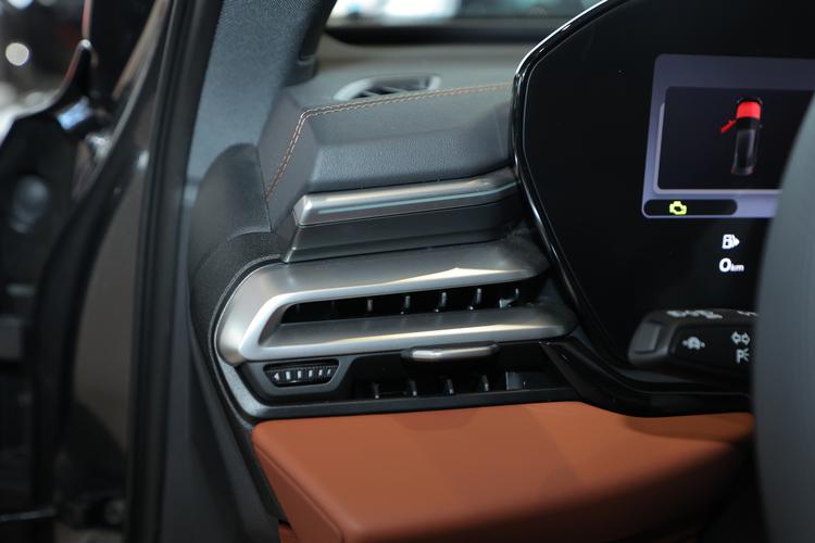 Фото машины 44