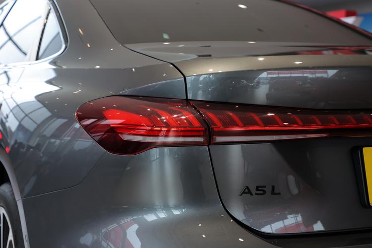 Фото машины 233