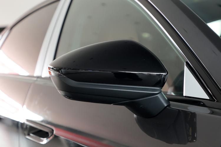 Фото машины 252