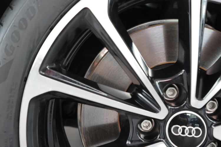 Фото машины 266