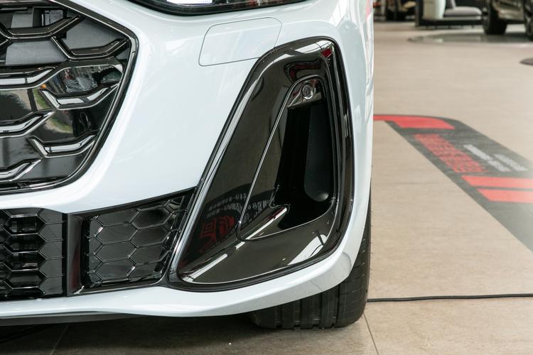 Фото машины 324