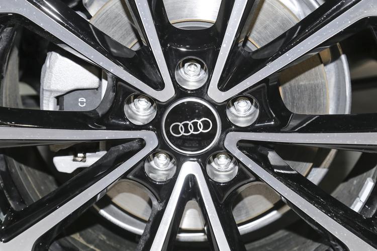 Фото машины 336