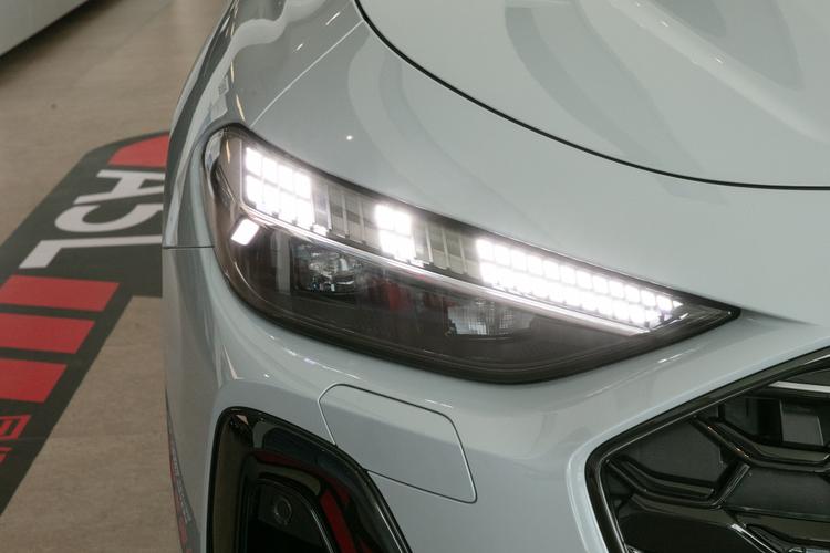 Фото машины 352