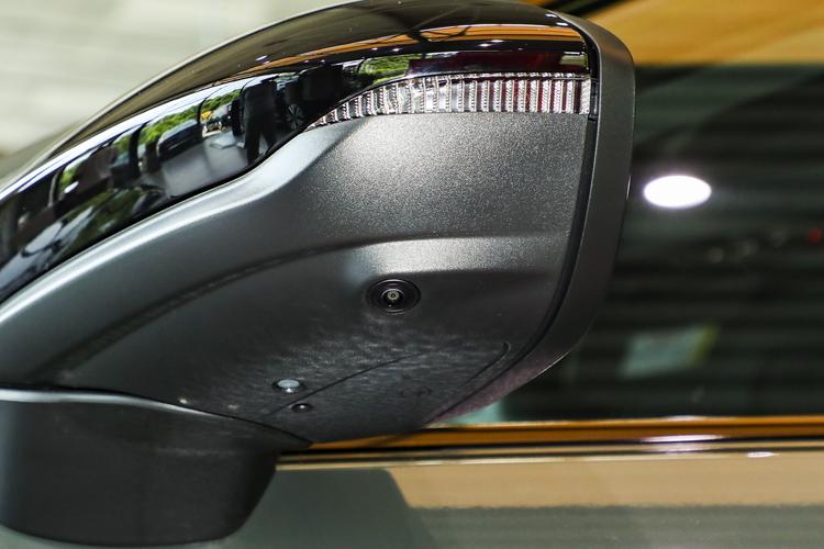 Фото машины 380