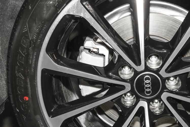 Фото машины 492