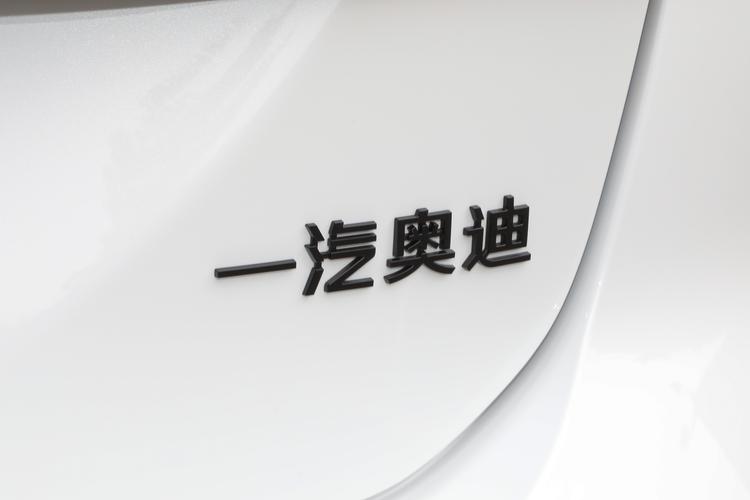 Фото машины 535