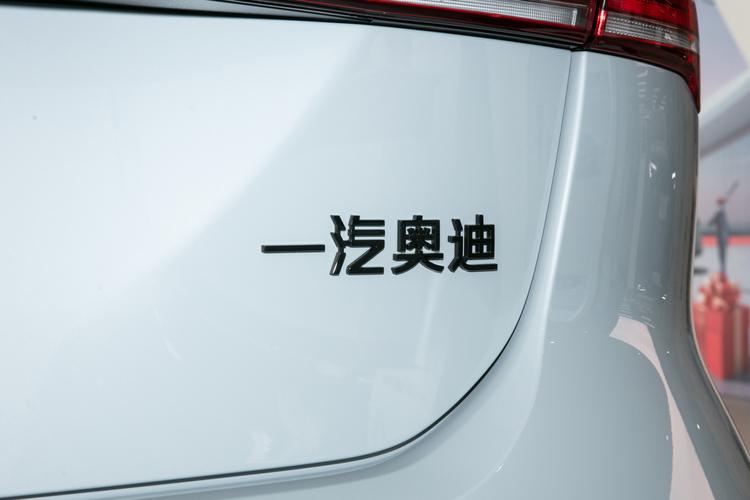 Фото машины 569