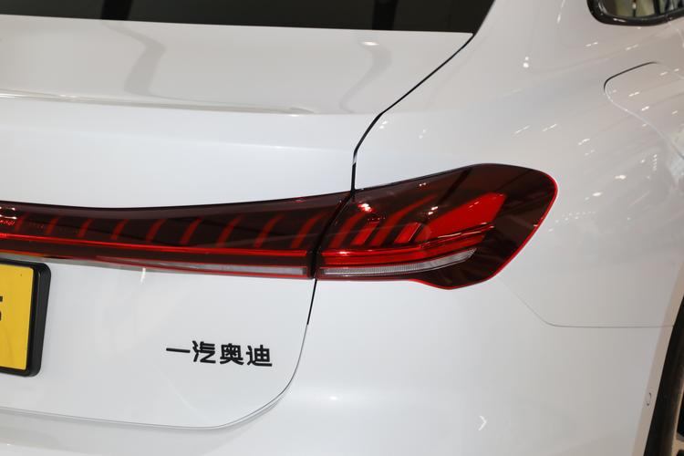 Фото машины 635