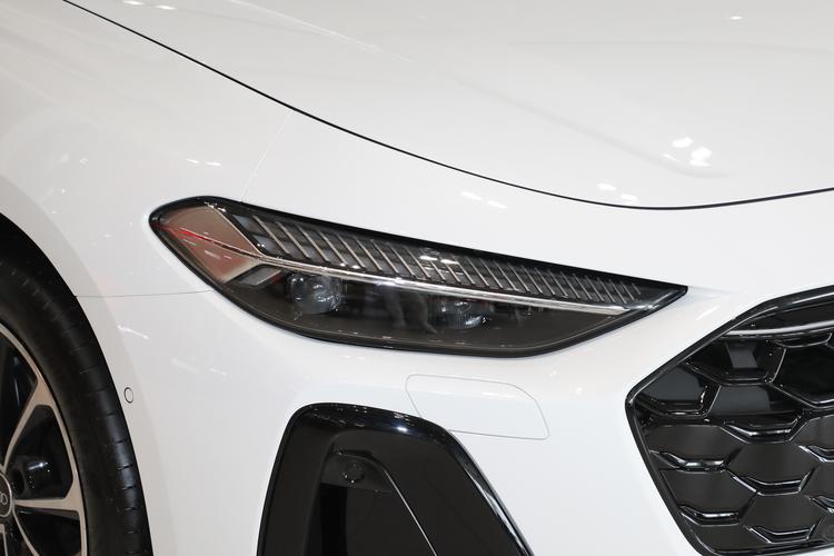 Фото машины 636