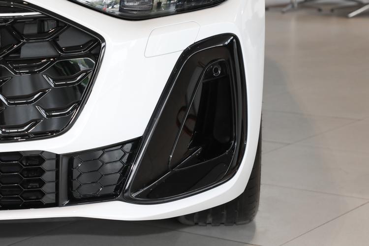 Фото машины 640