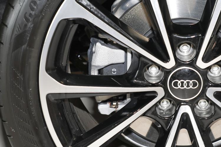 Фото машины 664