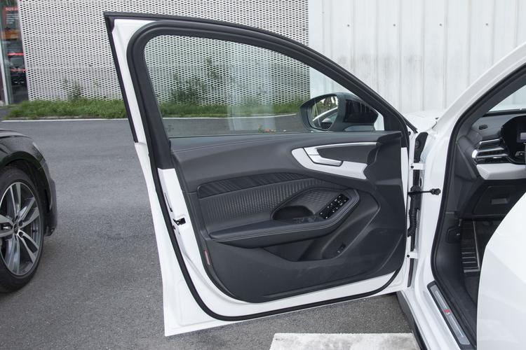 Фото машины 649