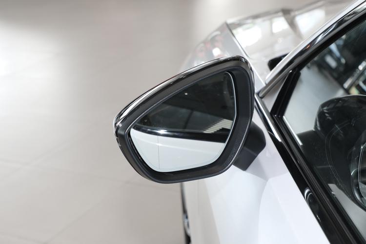 Фото машины 666