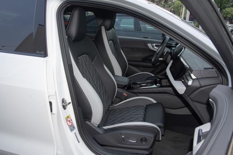 Фото машины 680