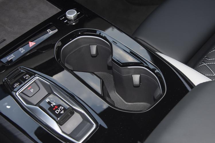 Фото машины 681