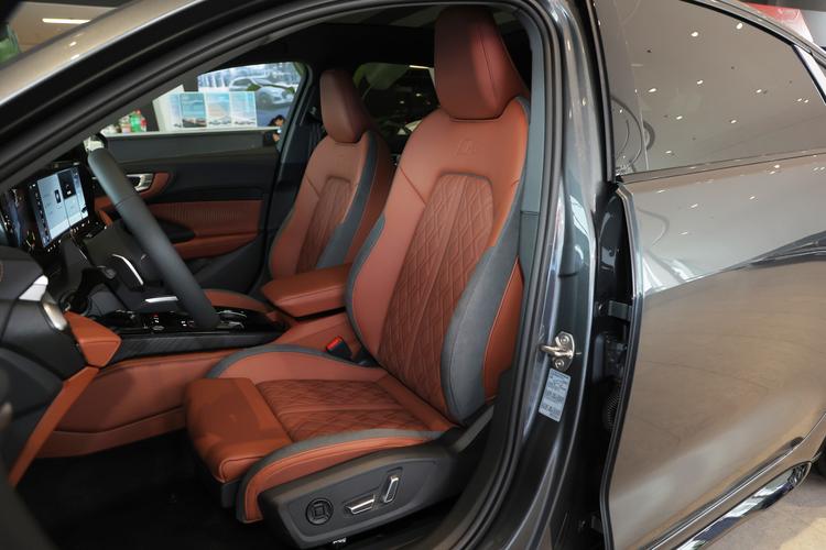 Фото машины 715