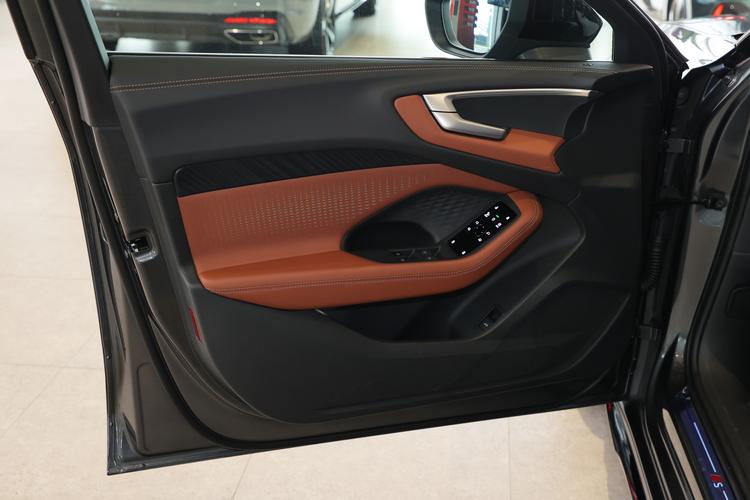 Фото машины 723