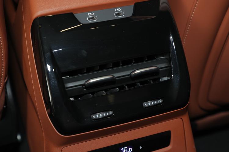 Фото машины 742