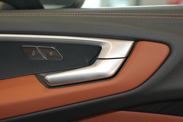 Фото машины 757