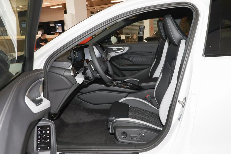 Фото машины 792